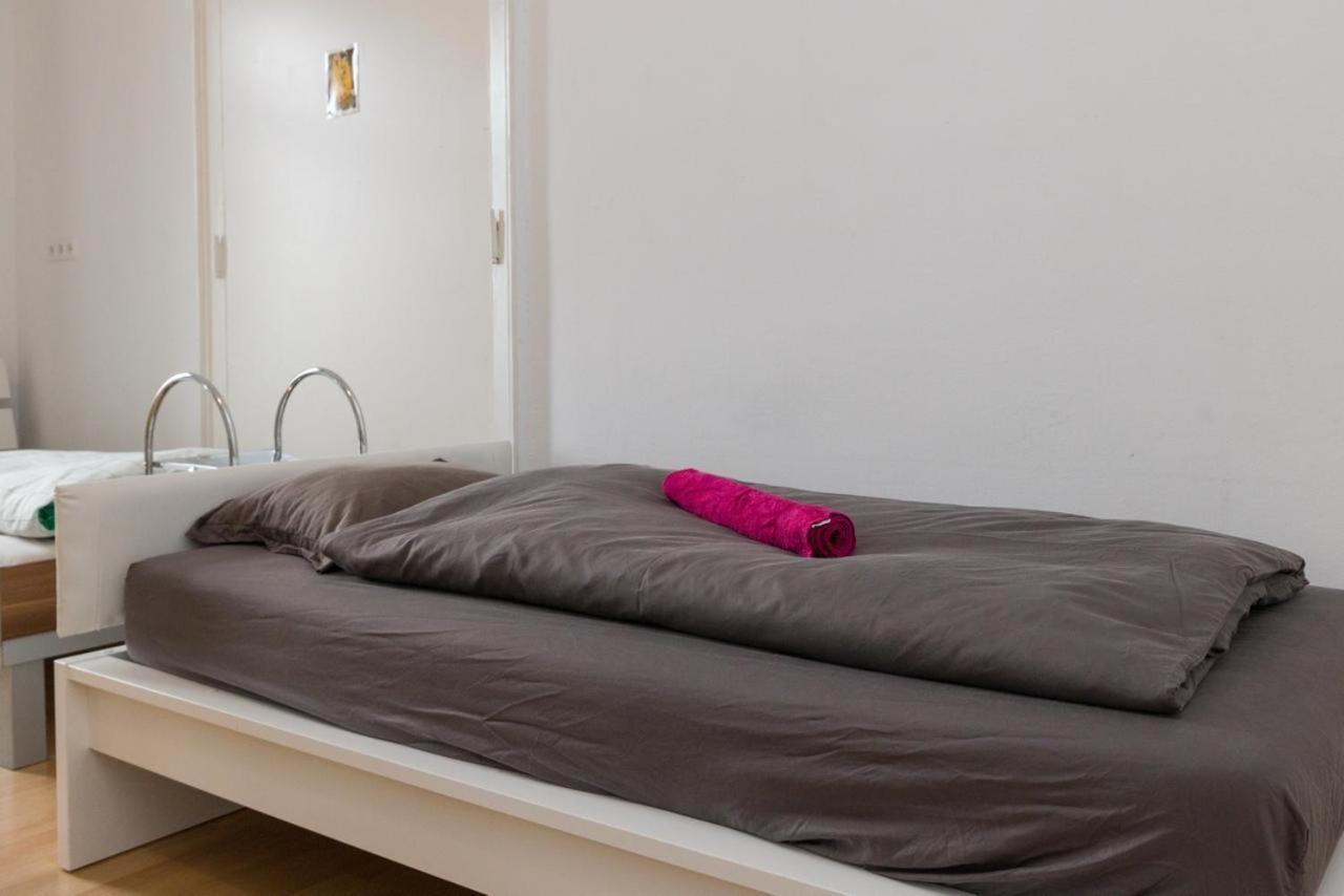 Vienna City Center Hostel Стая снимка